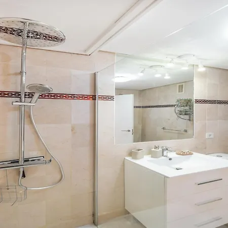 Seaside With Pool 公寓 埃斯特波纳