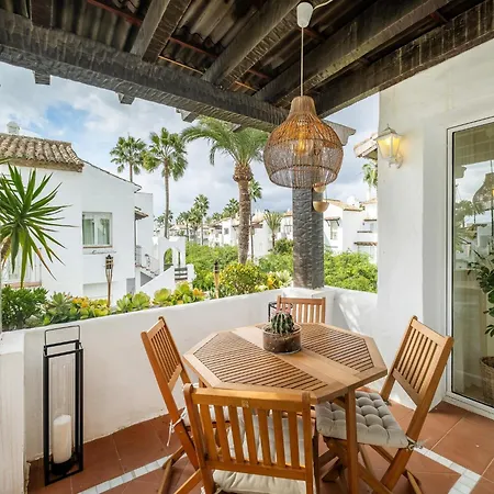 Seaside With Pool Appartement Estepona