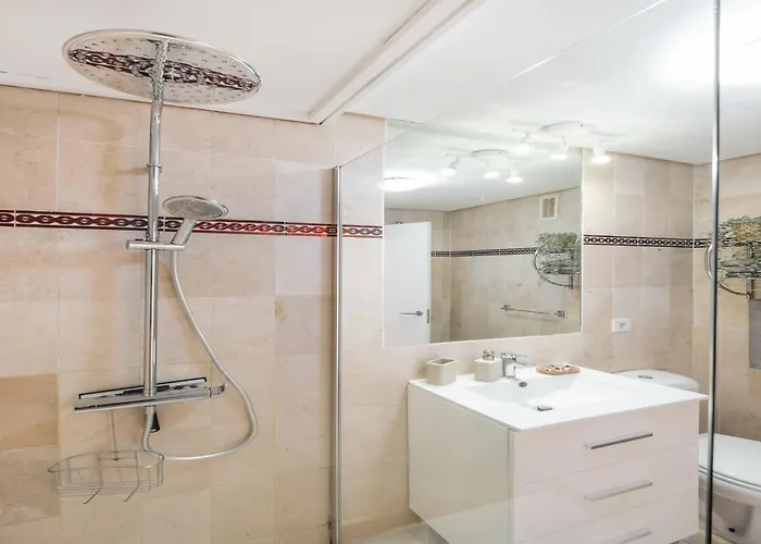 Seaside With Pool Apartamento Estepona